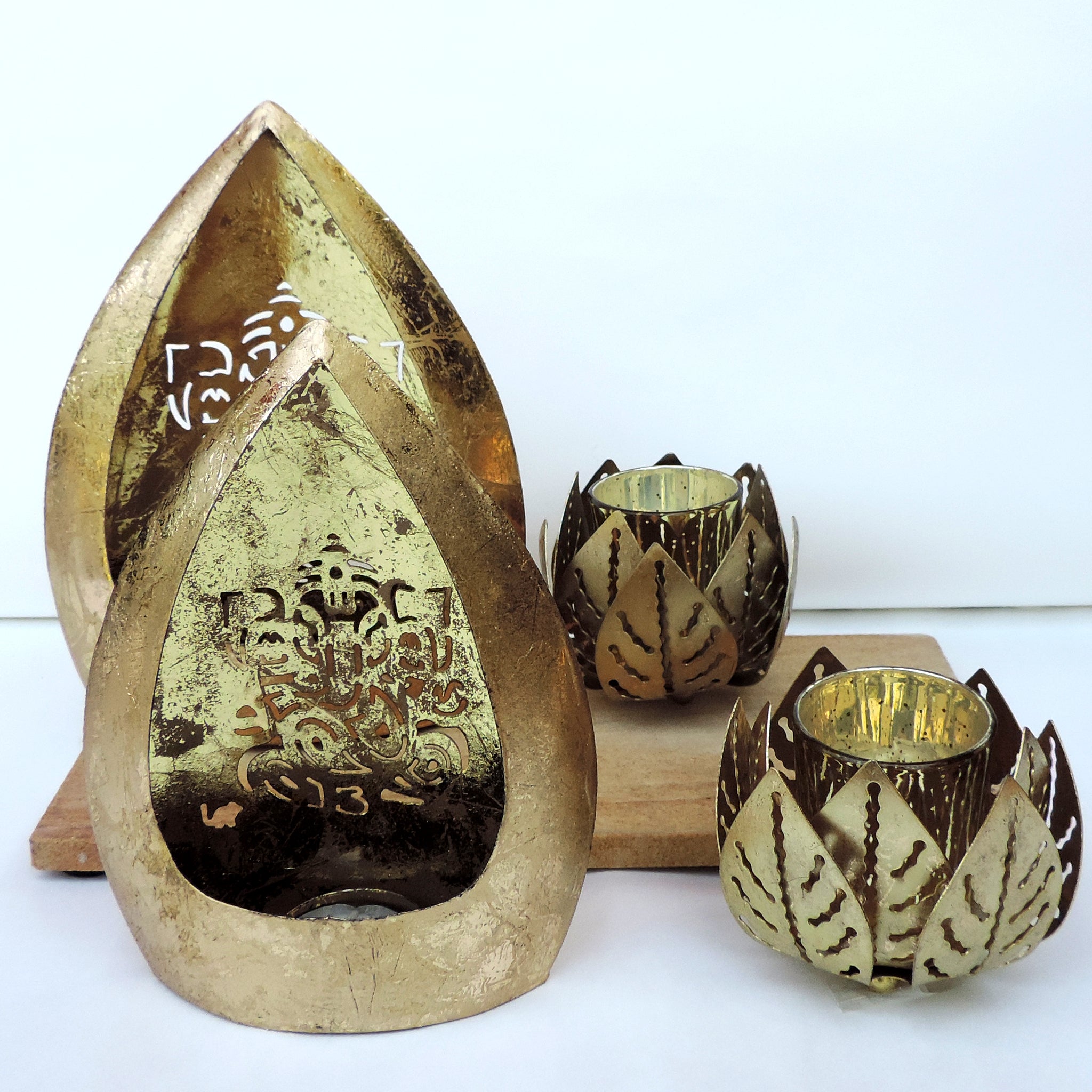 Noor Collection - Set of 2 Votives with tea light holder - Gold