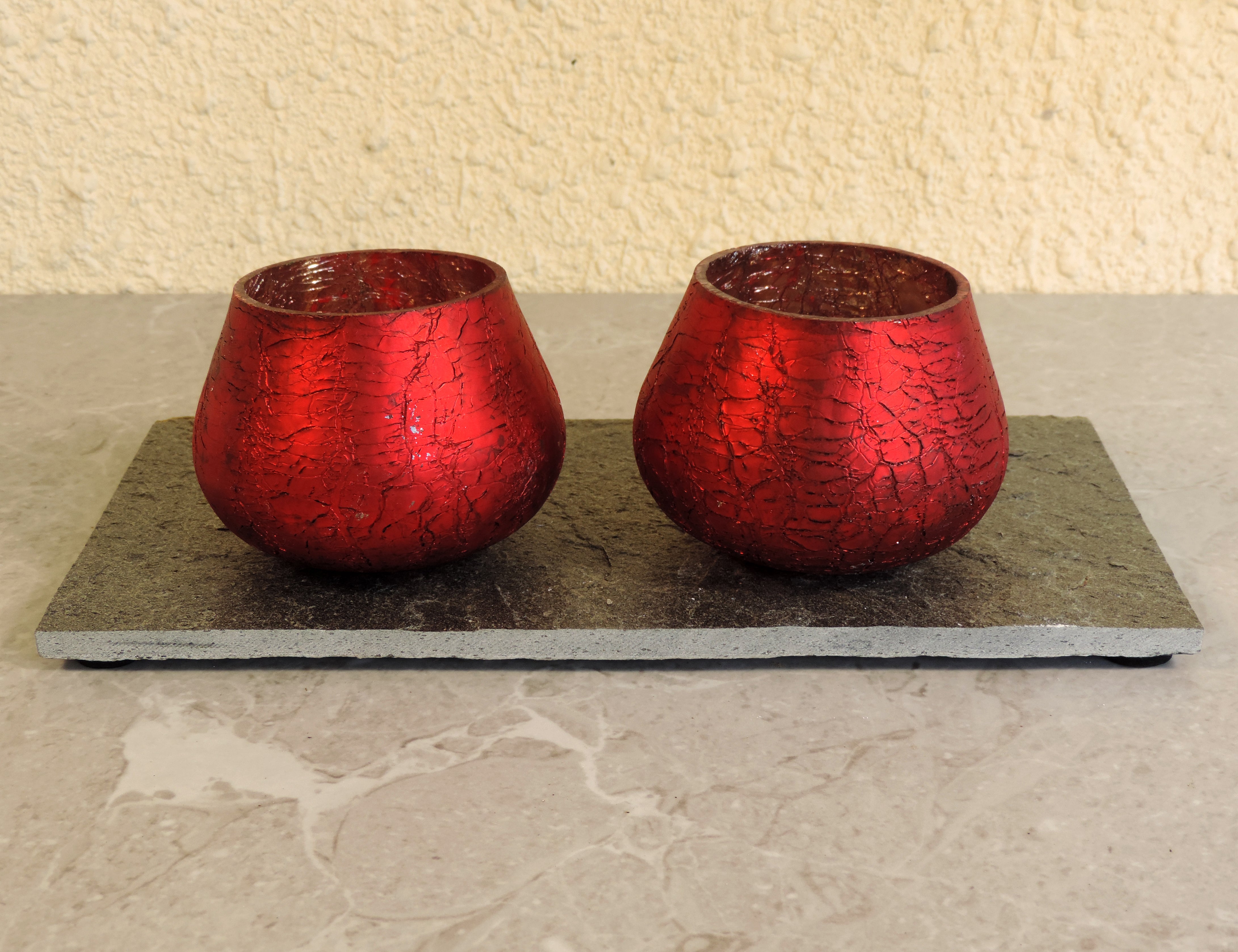 Ainaa Collection - Set of 2 Glass Votive with a Decorative tray -  Red