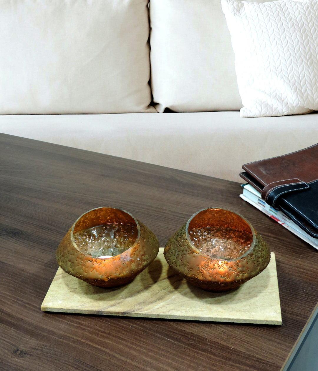 Ainaa Collection - Set of 2 Glass Votive with a Decorative tray - Gold