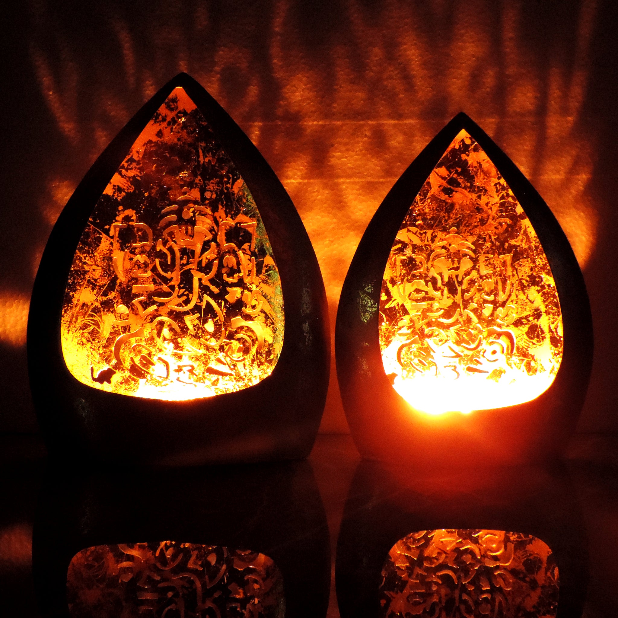 Noor Collection - Set of 2 Votives with tea light holder - Gold