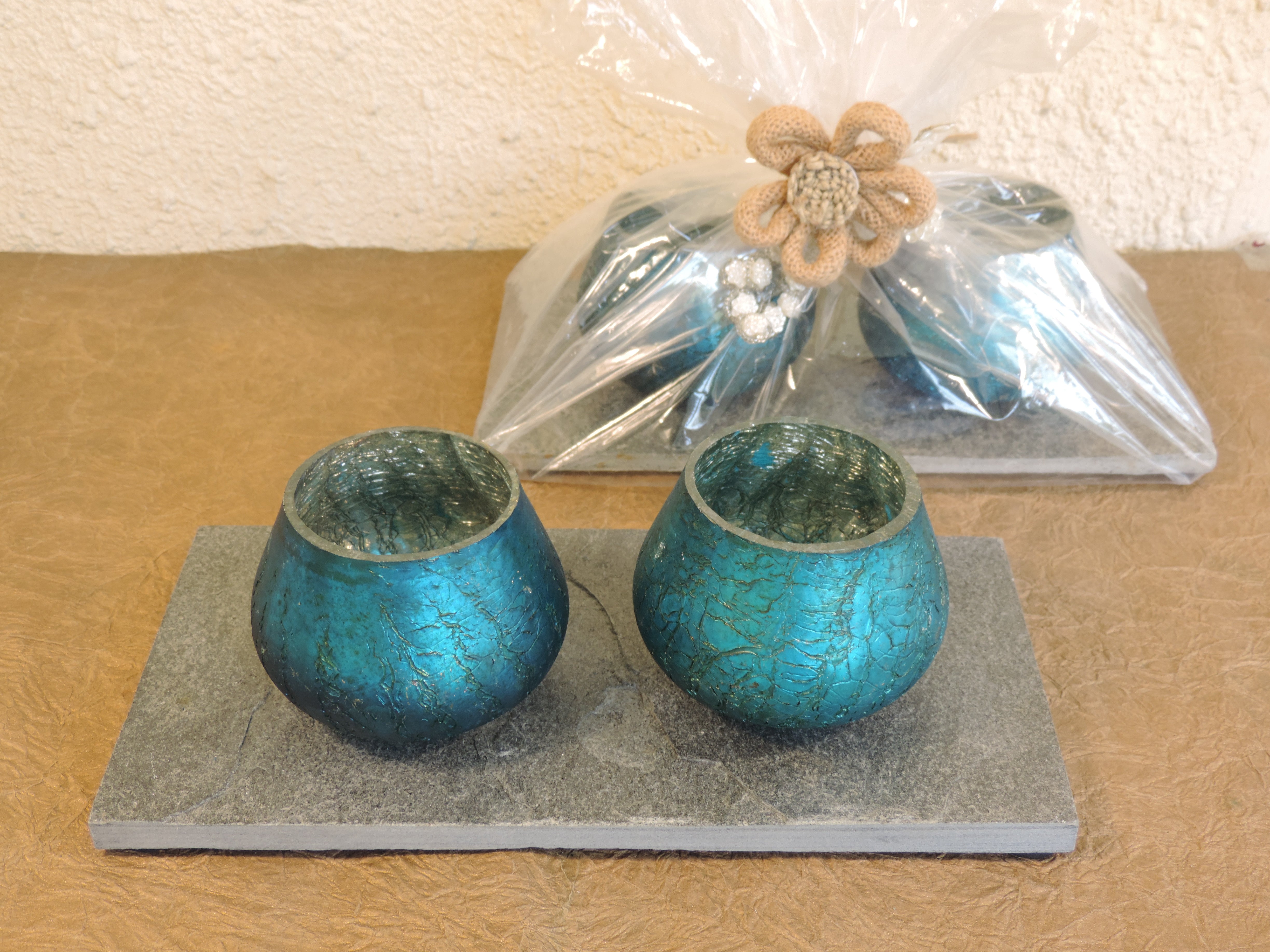 Ainaa Collection - Set of 2 Glass Votive with a Decorative tray - Turquoise
