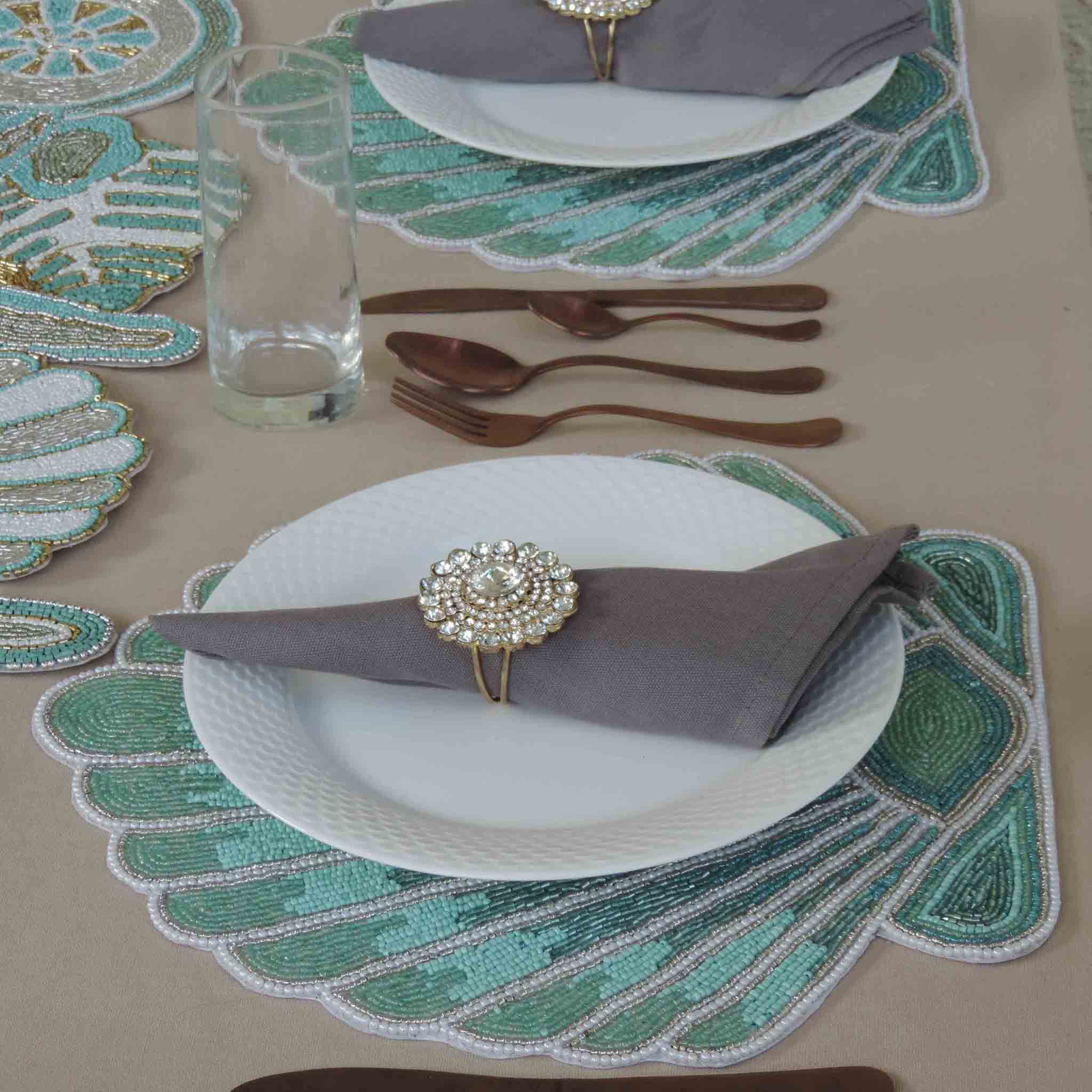 Clam-Up Embroidered Placemat / 15" / Set of 2 / Teal