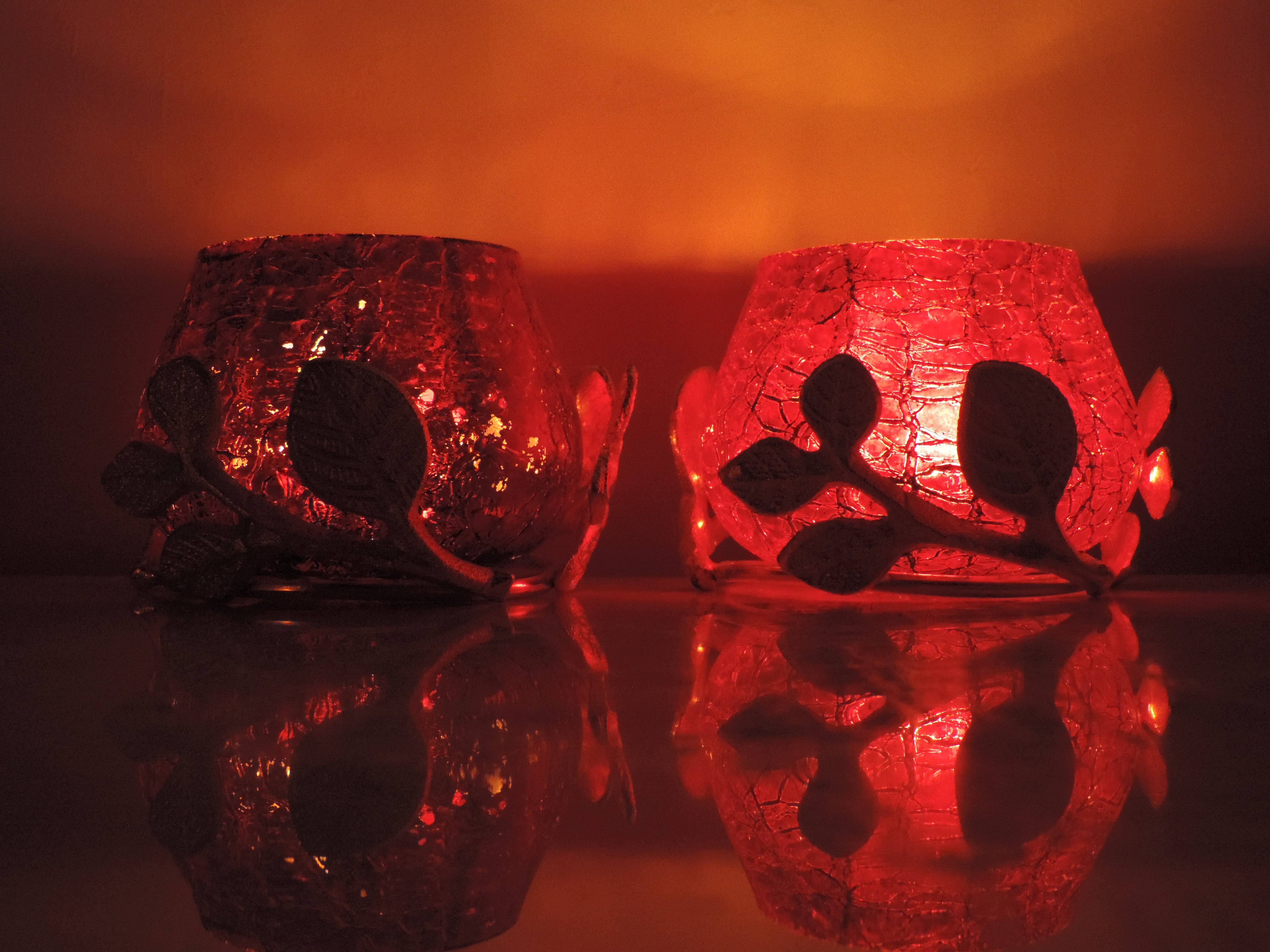 Ainaa Collection - Set of 2 Glass Votive -  Red