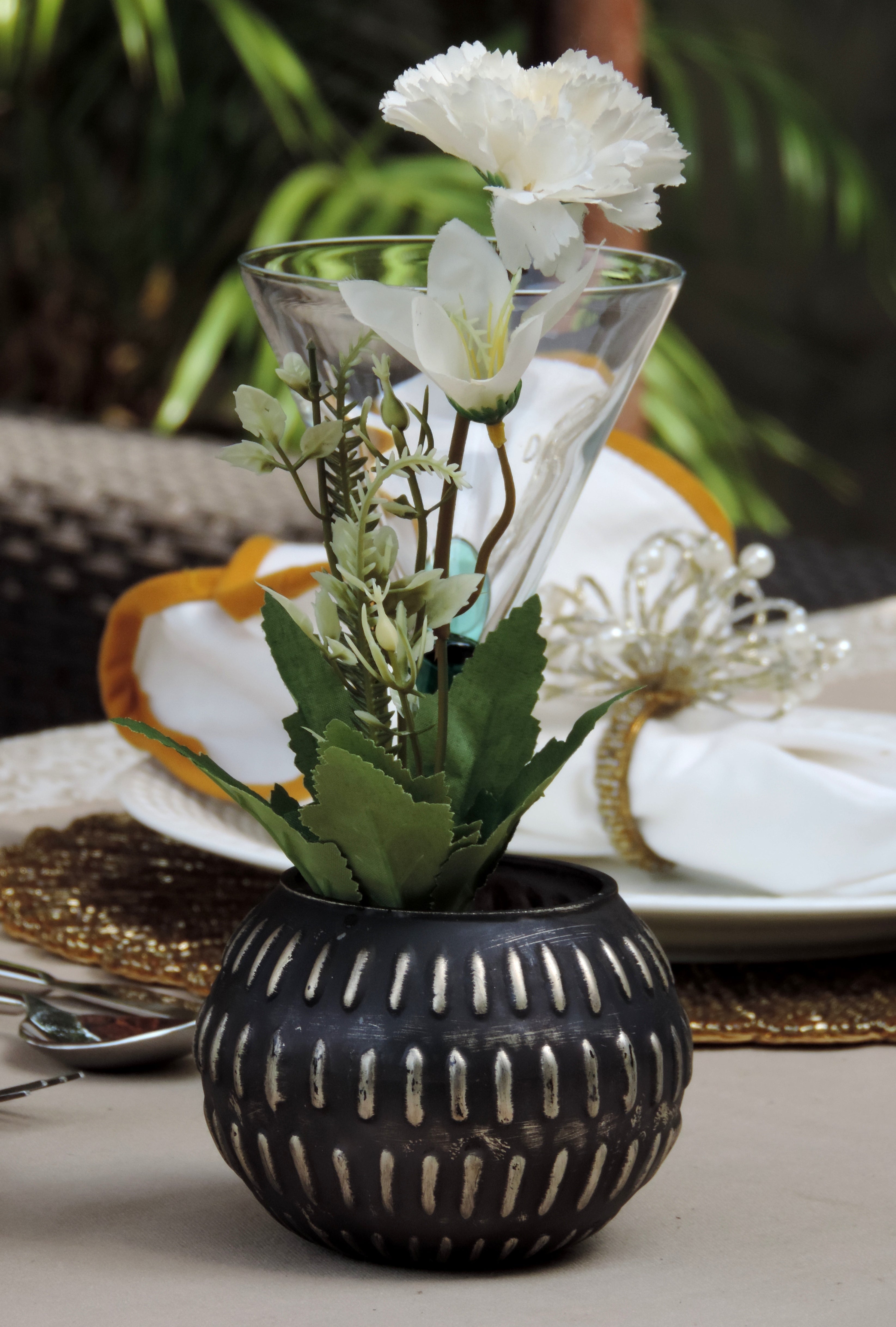 Bud Vase / Glass Vase for Wedding, Events Decorating, Arrangements, Flowers, Office or Home Decor / 4"x3.4"