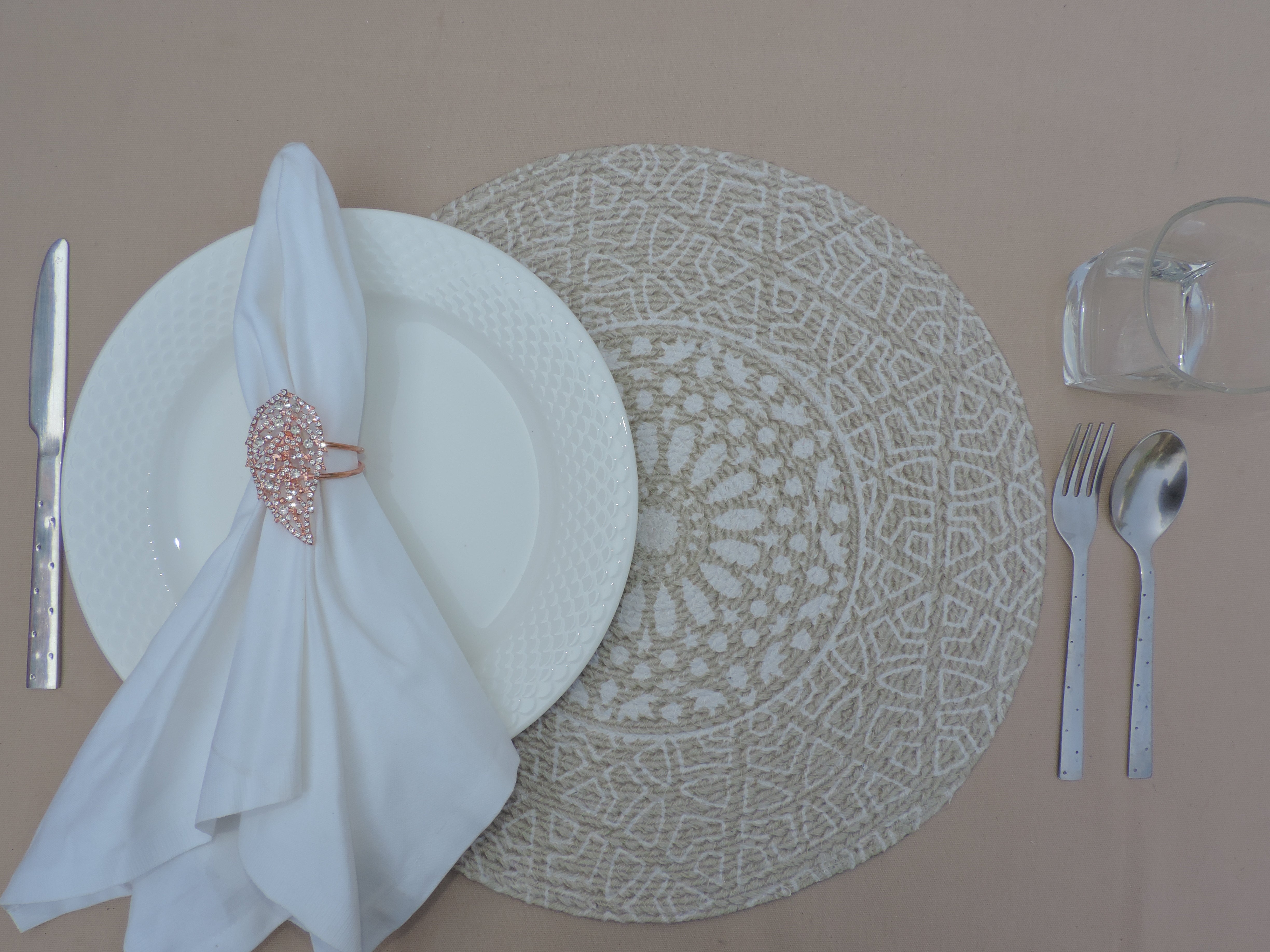 Jute Placemats, Chargers / Set of 2 / 15 in. Round/ Grey with White