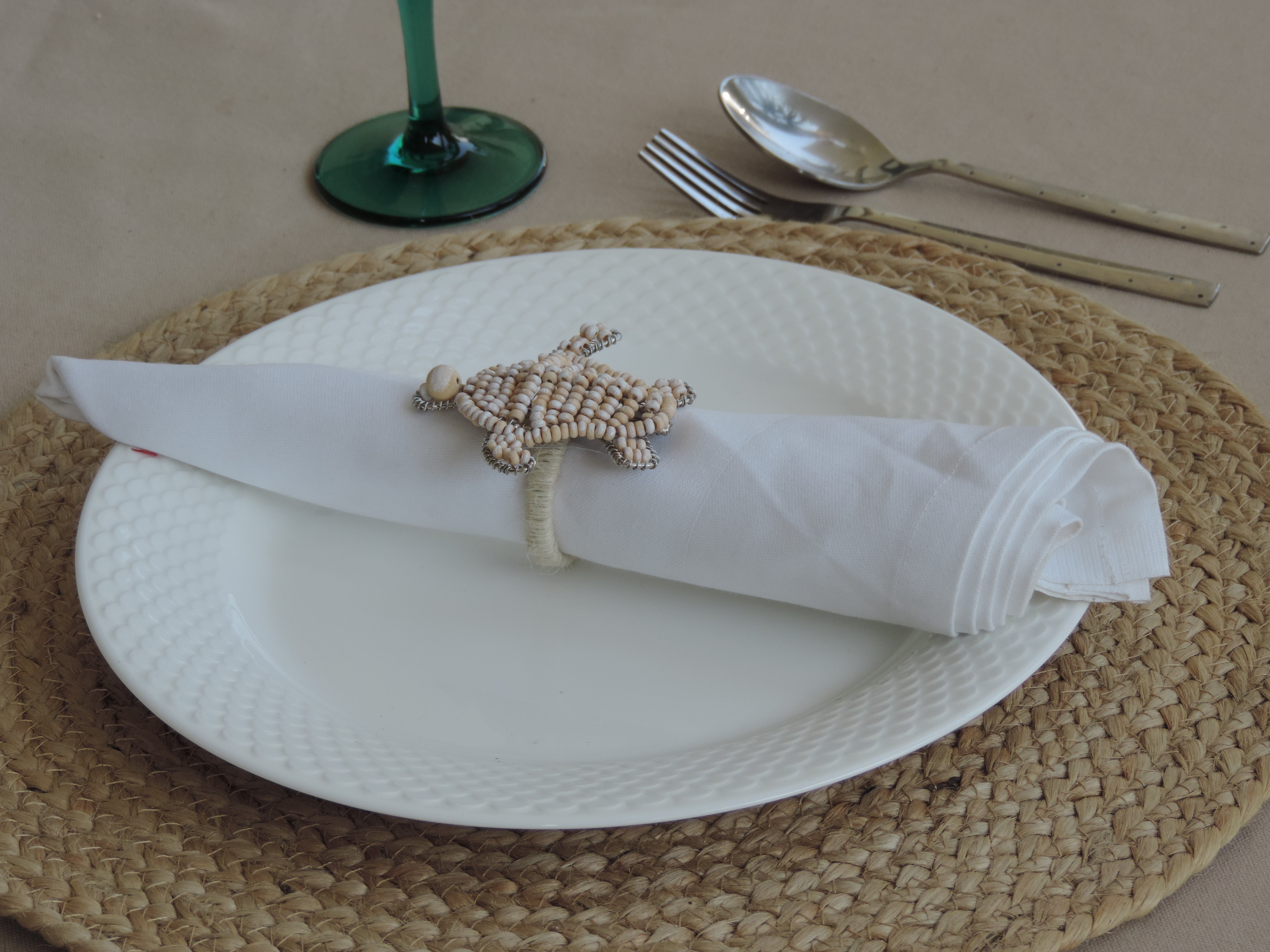 Turtley In Love Napkin Ring / 3.25"x3"x2.25" / Set of 4 / White Natural