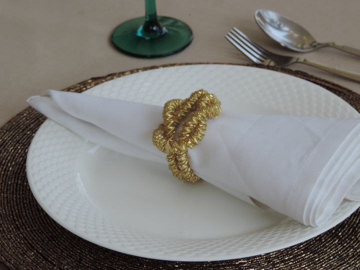Square Knot Napkin Rings / Set of 4 / Gold